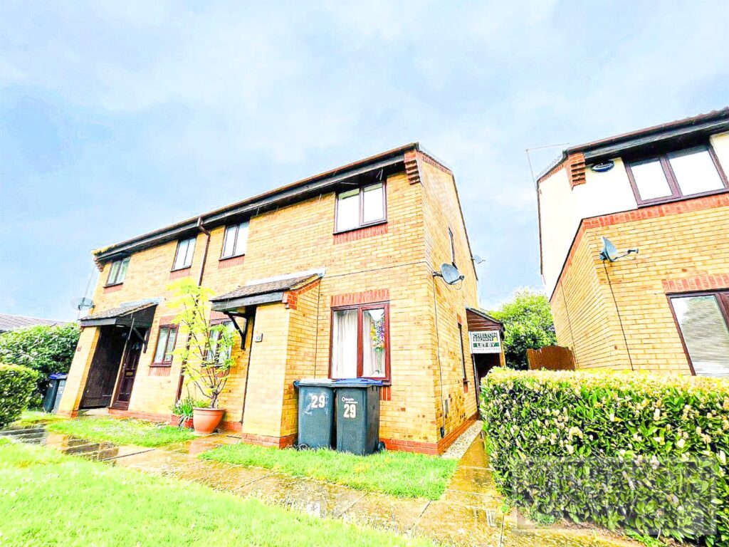 Muncaster Gardens, East Hunsbury, Northampton, NN4 0XH