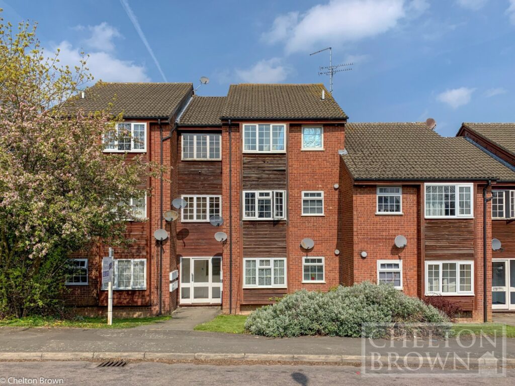 St Peters Close, Daventry, NN11 4SG