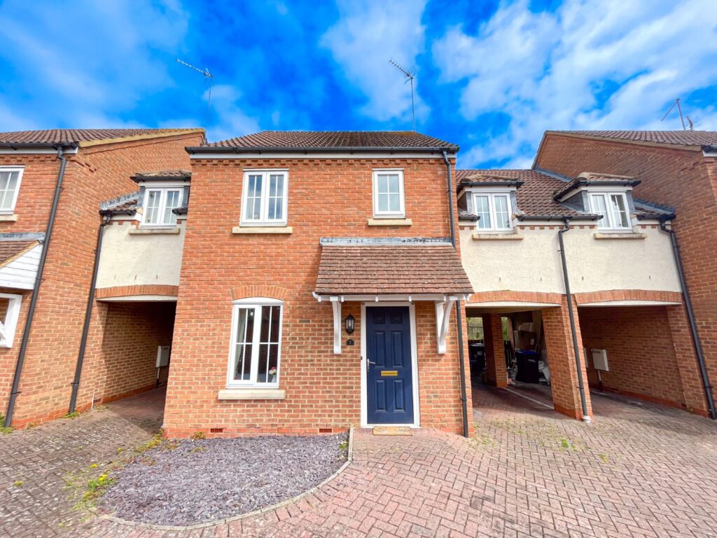 Ladymead Close, Northampton, Northamptonshire, NN4 9SE