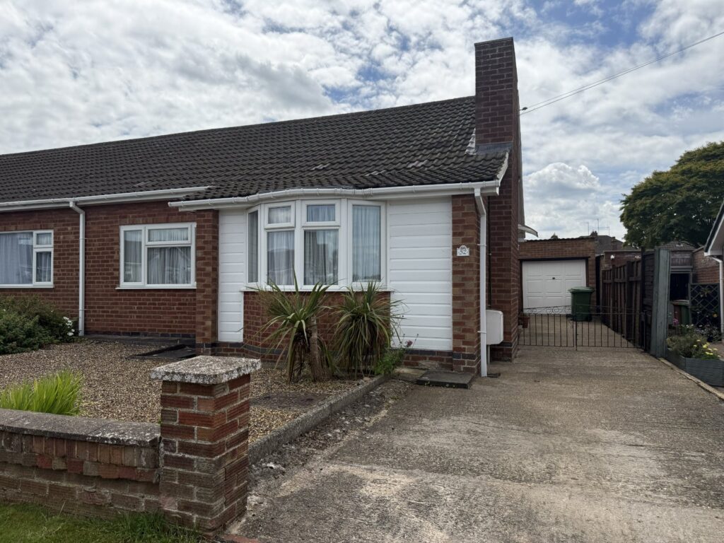 Cedar Way, Wellingborough, Northamptonshire, NN8 4SJ