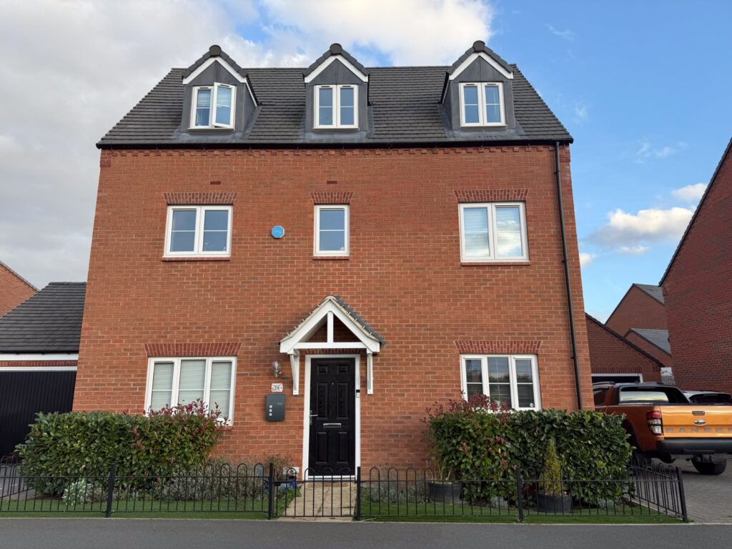 Holdenby Drive, Raunds, Wellingborough, Northamptonshire, NN9 6UW