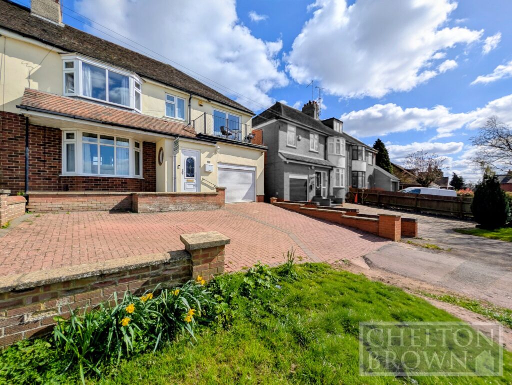 Northampton Road, Earls Barton, Northampton, Northamptonshire, NN6 0HA