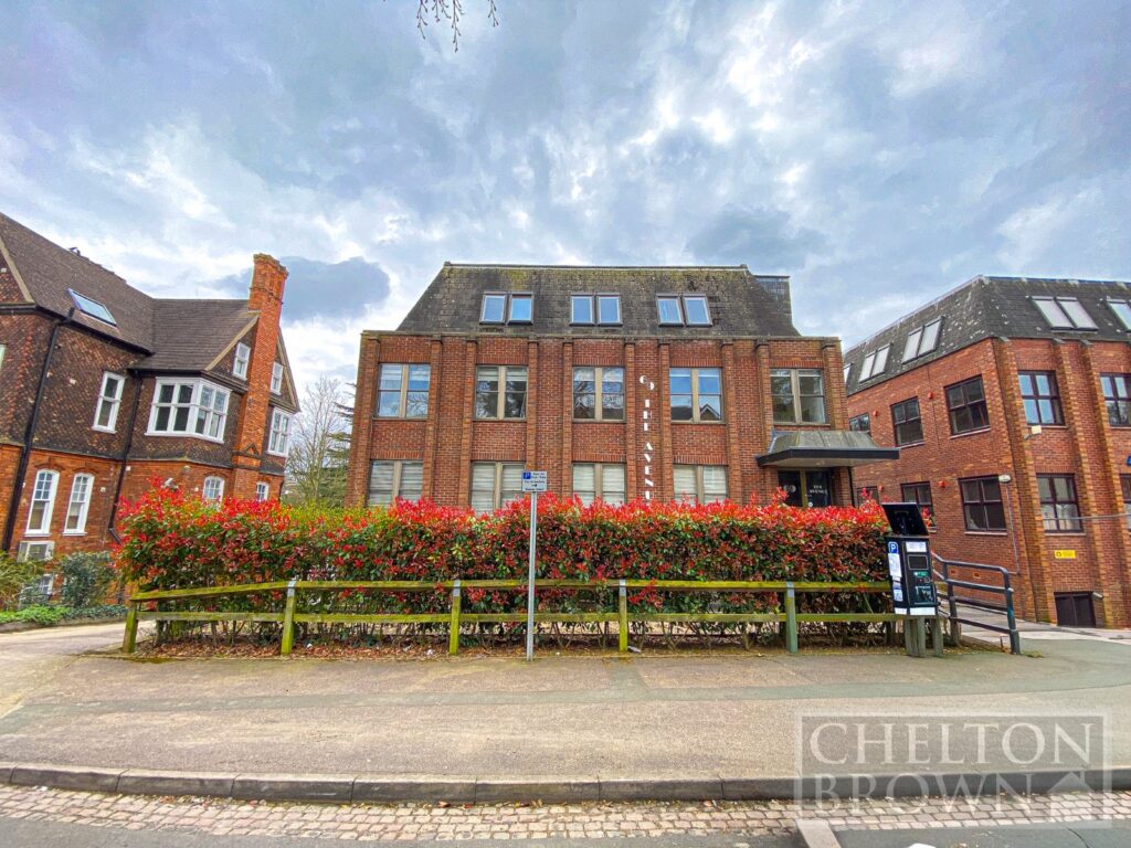The Avenue, Cliftonville, Northampton, Northamptonshire, NN1 5BT