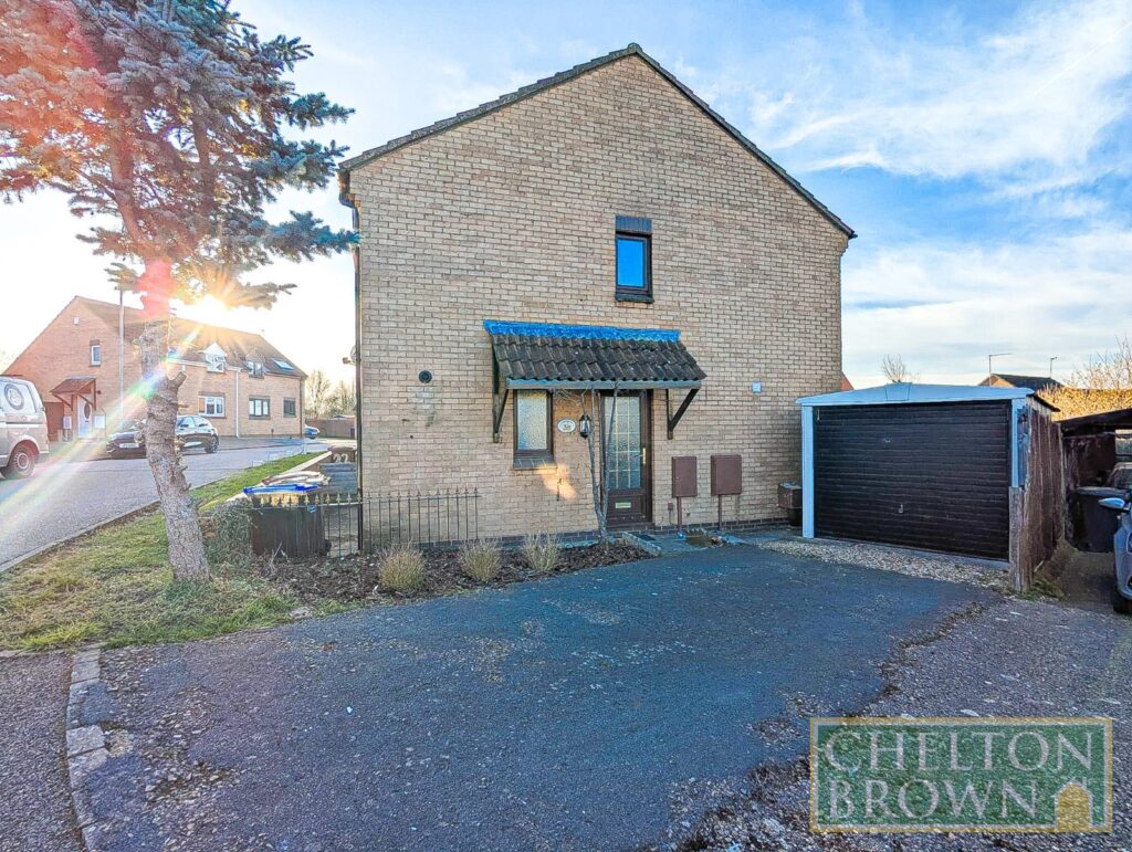 Quernstone Lane, Northampton, Northamptonshire, NN4 8UN