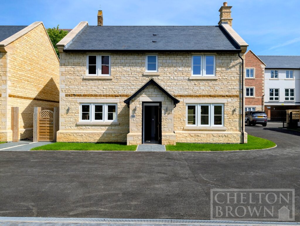 Castle Mews, Wellingborough, Northamptonshire, NN8 1NX