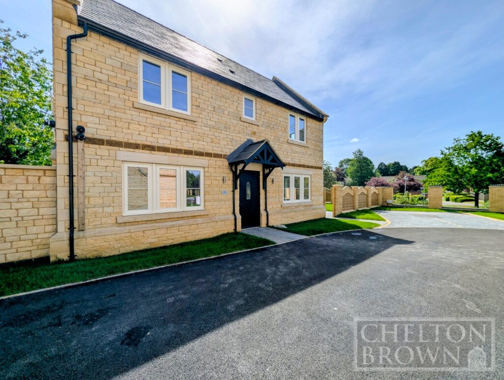 Castle Mews, Wellingborough, Northamptonshire, NN8 1NX