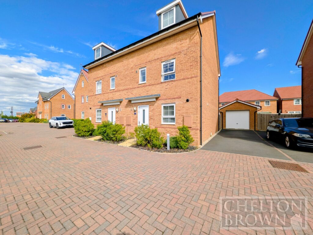 Higgs Close, Overstone, Northampton, Northamptonshire, NN6 0RT