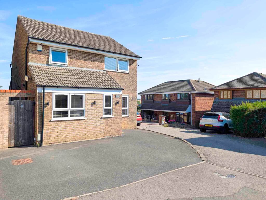 The Greys, Weedon, Northampton, Northamptonshire, NN7 4PQ